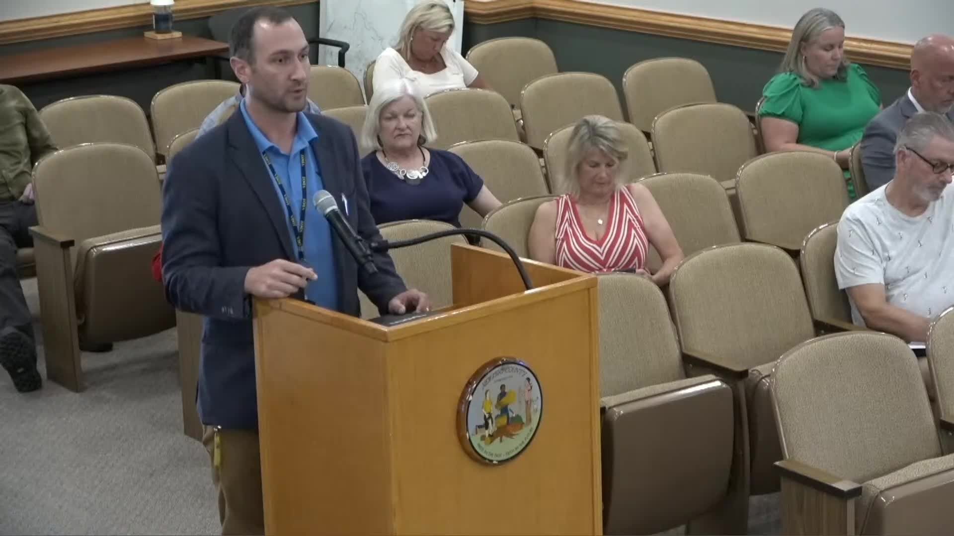 VDOT resident engineer outlines bridge work, resurfacing, standing‑water concerns and how to report maintenance