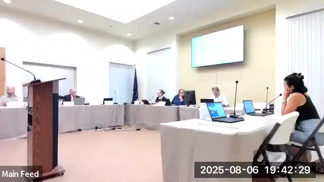 Councilor Byers introduces ordinance to amend Talent zoning code and improve aesthetics