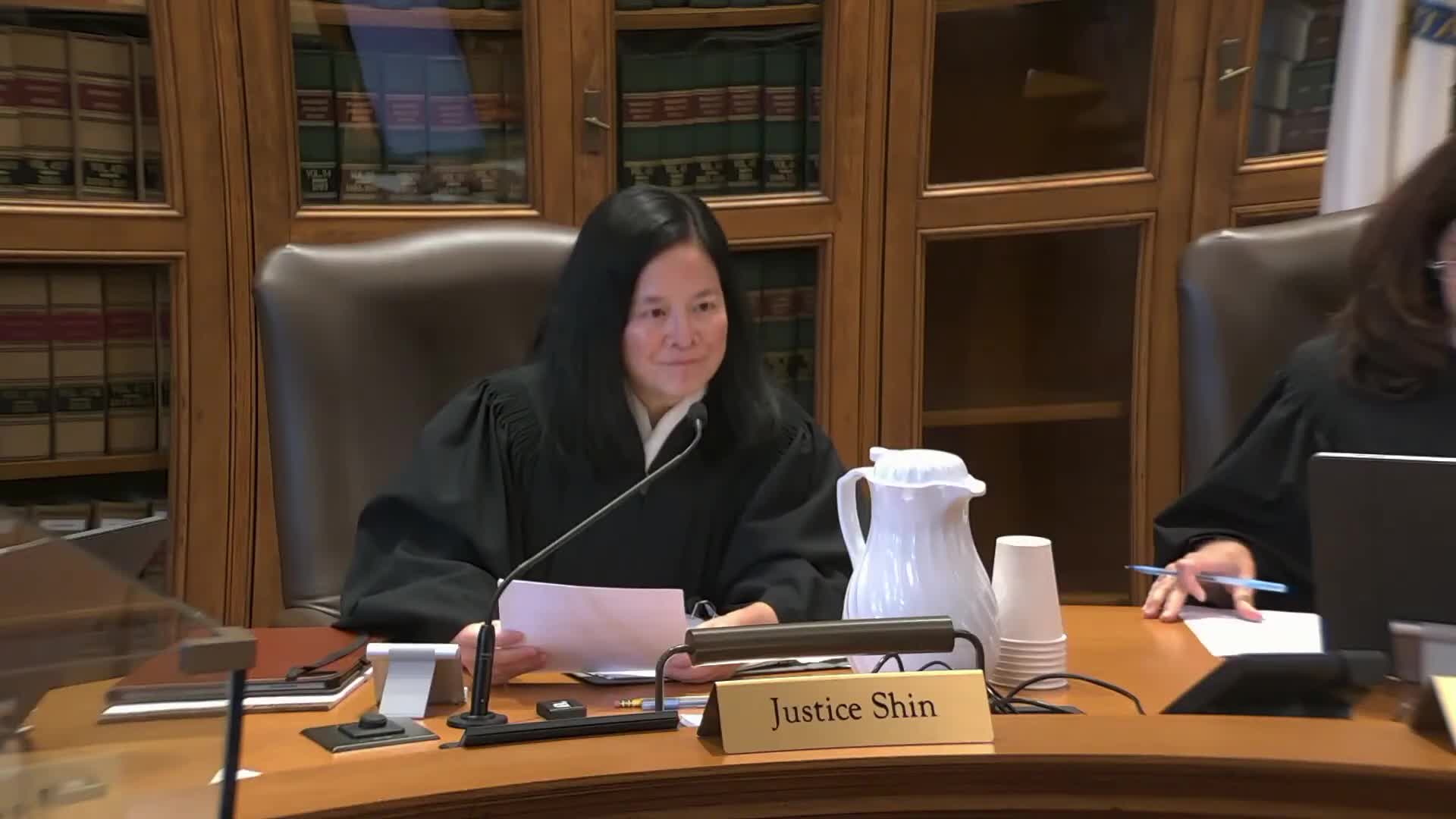 Appeals court hears challenge to suppression ruling after officer pried locked glove box