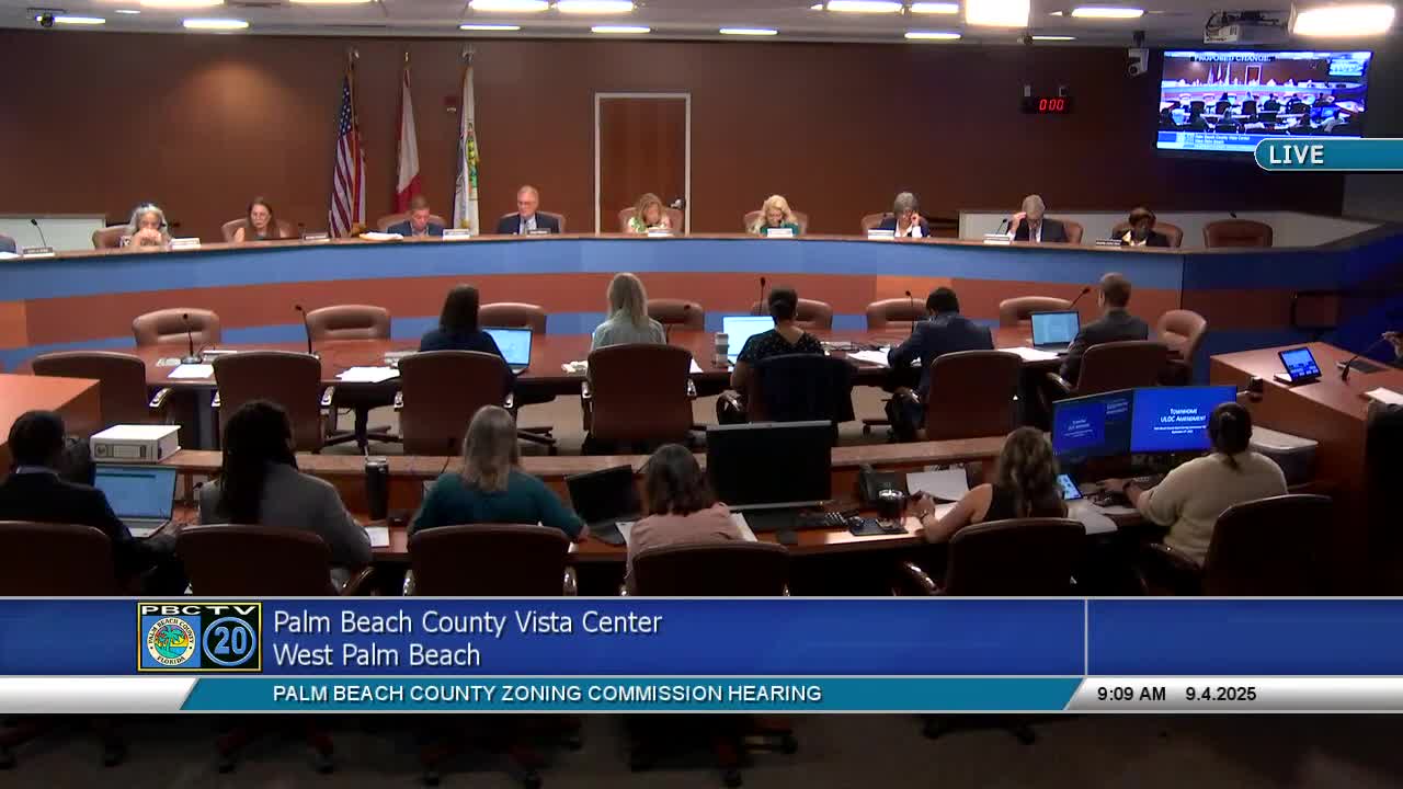 Zoning commission backs revisions to townhouse rules, including smaller rear setback and return of parking tracks