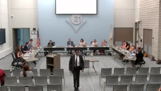 Parents and staff press CCSD 21 to reduce oversized second‑grade classes as school year begins