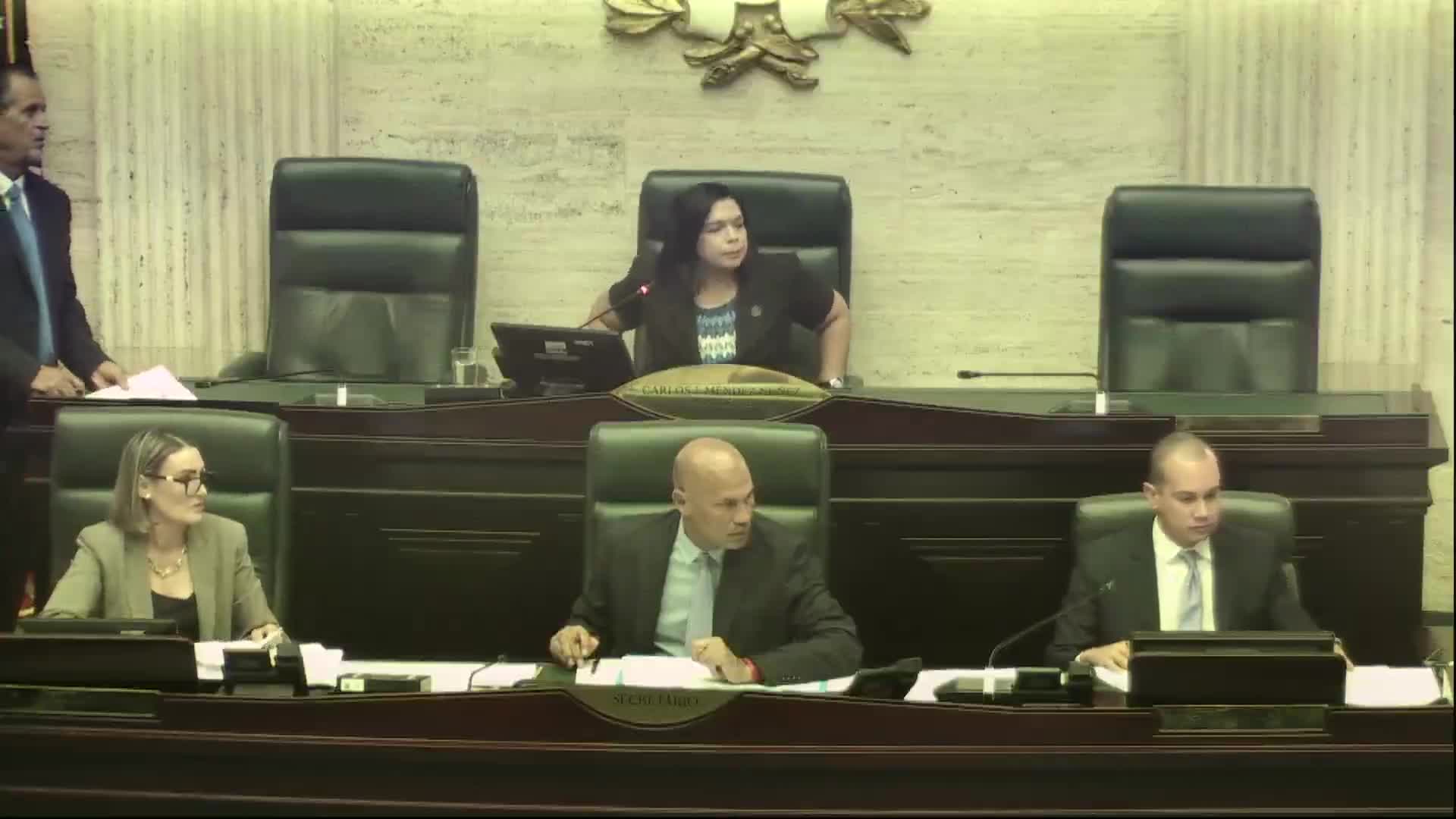 Puerto Rico Legislative Assembly Debates RC 188 and Approval of Calendar Projects