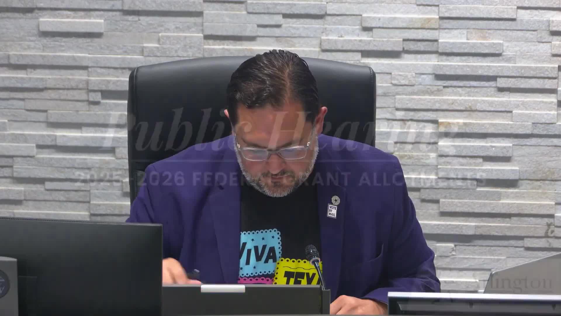 Arlington ISD holds required public hearing on 2025'26 federal grant allotments; no public comment