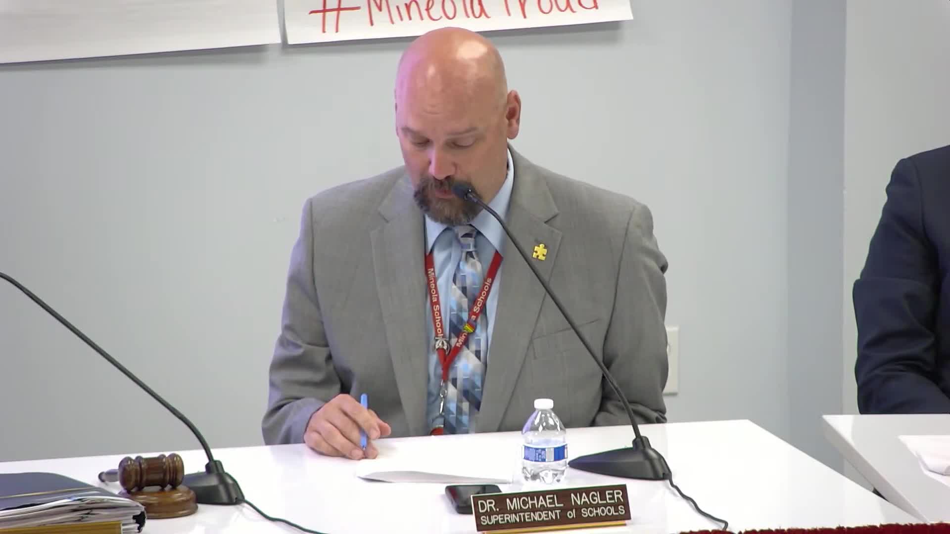 Mineola superintendent reports middle‑school gym HVAC work done; field and gas‑line reroute delay turf work