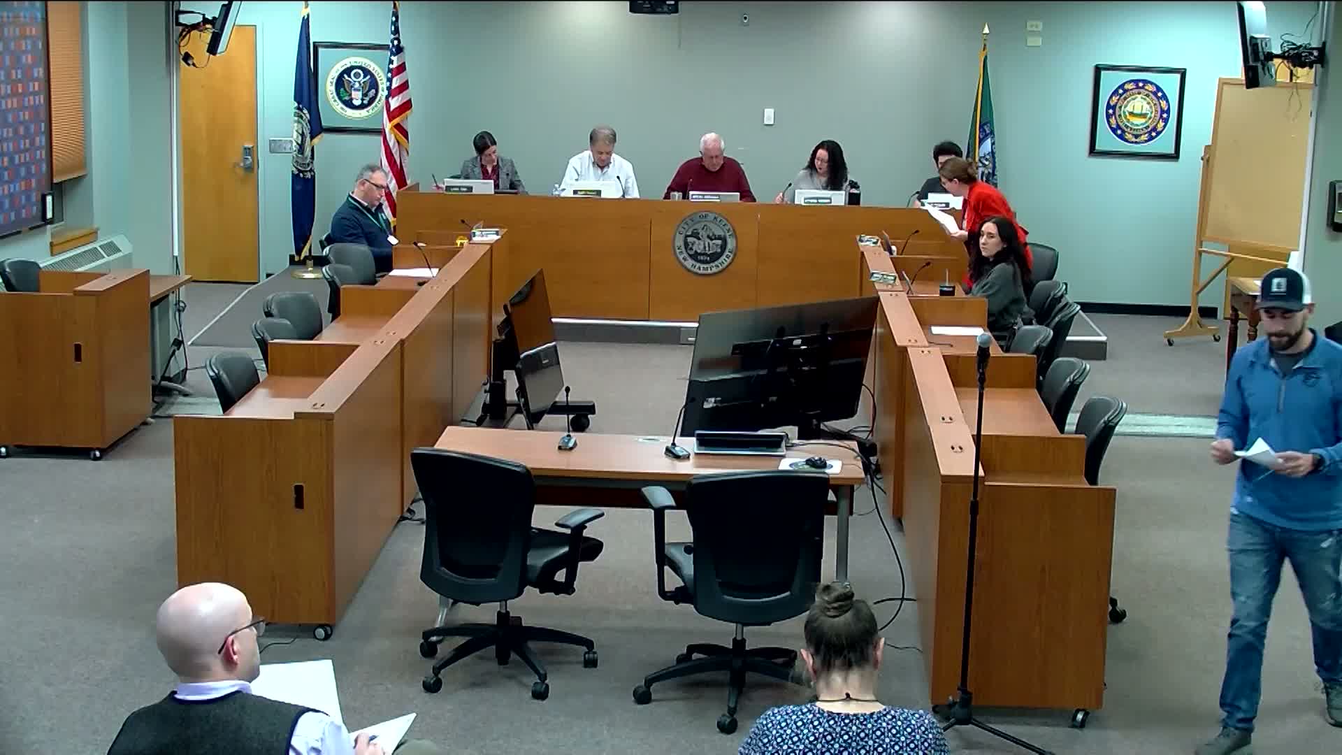 Committee backs marked midblock crosswalk with flashing beacon at West and Pearl Street