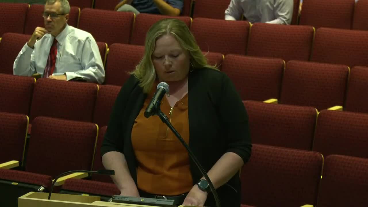 Council adopts fence-materials ordinance; approves $488,054.57 flood-control IGA with Yavapai County