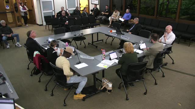 Lynnwood police tell council staffing shortfalls and vacancy-savings threaten services