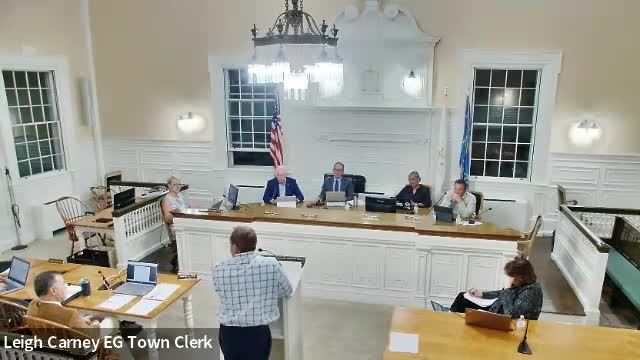 Council advances town tree ordinance to third reading after debate on warden authority