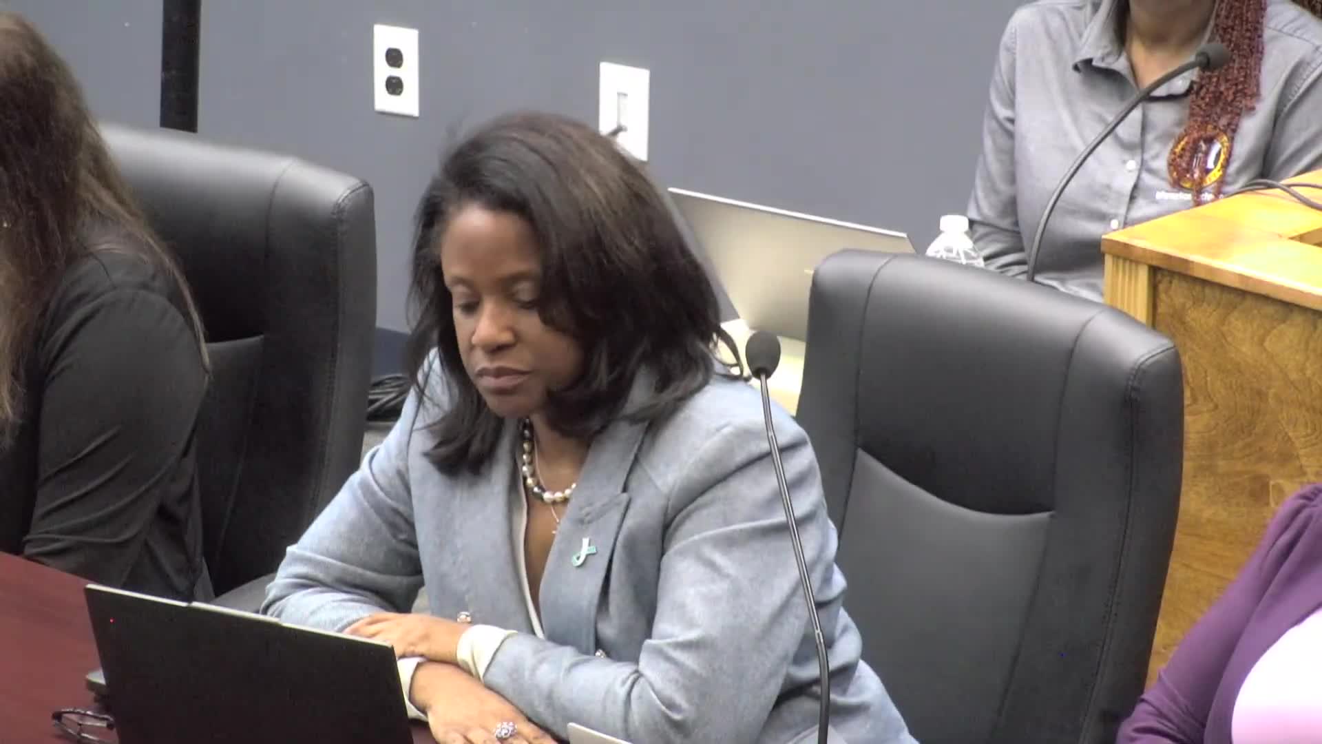 Health Center Discusses Funding for Plainfield and Elizabeth Locations