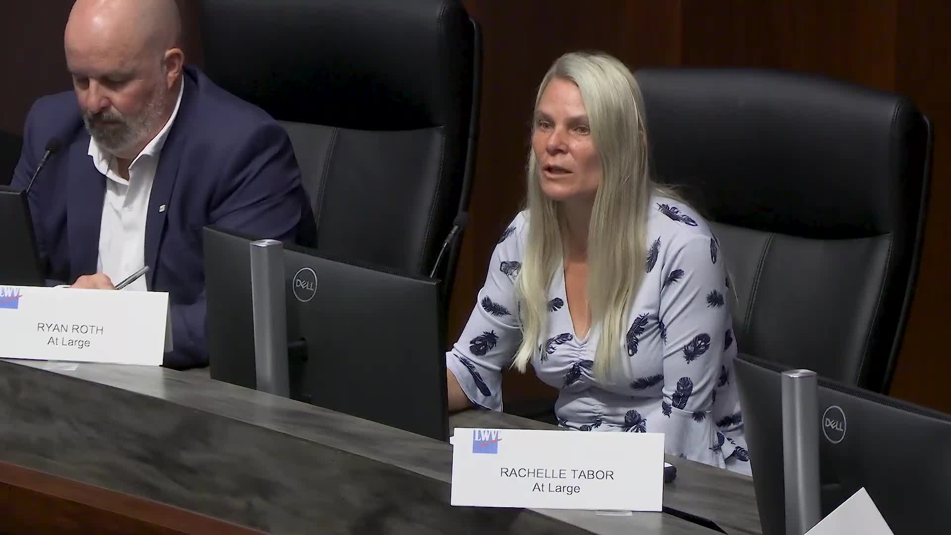 Candidates Discuss Immigration Protection During Community Forum on ICE Raids