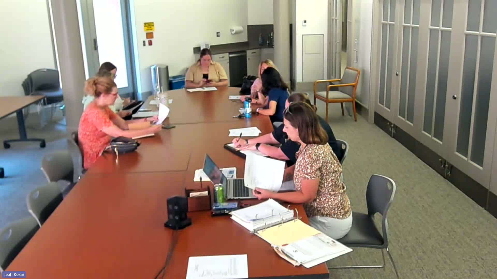 Leesburg Police Department unveils plans for mural during renovations