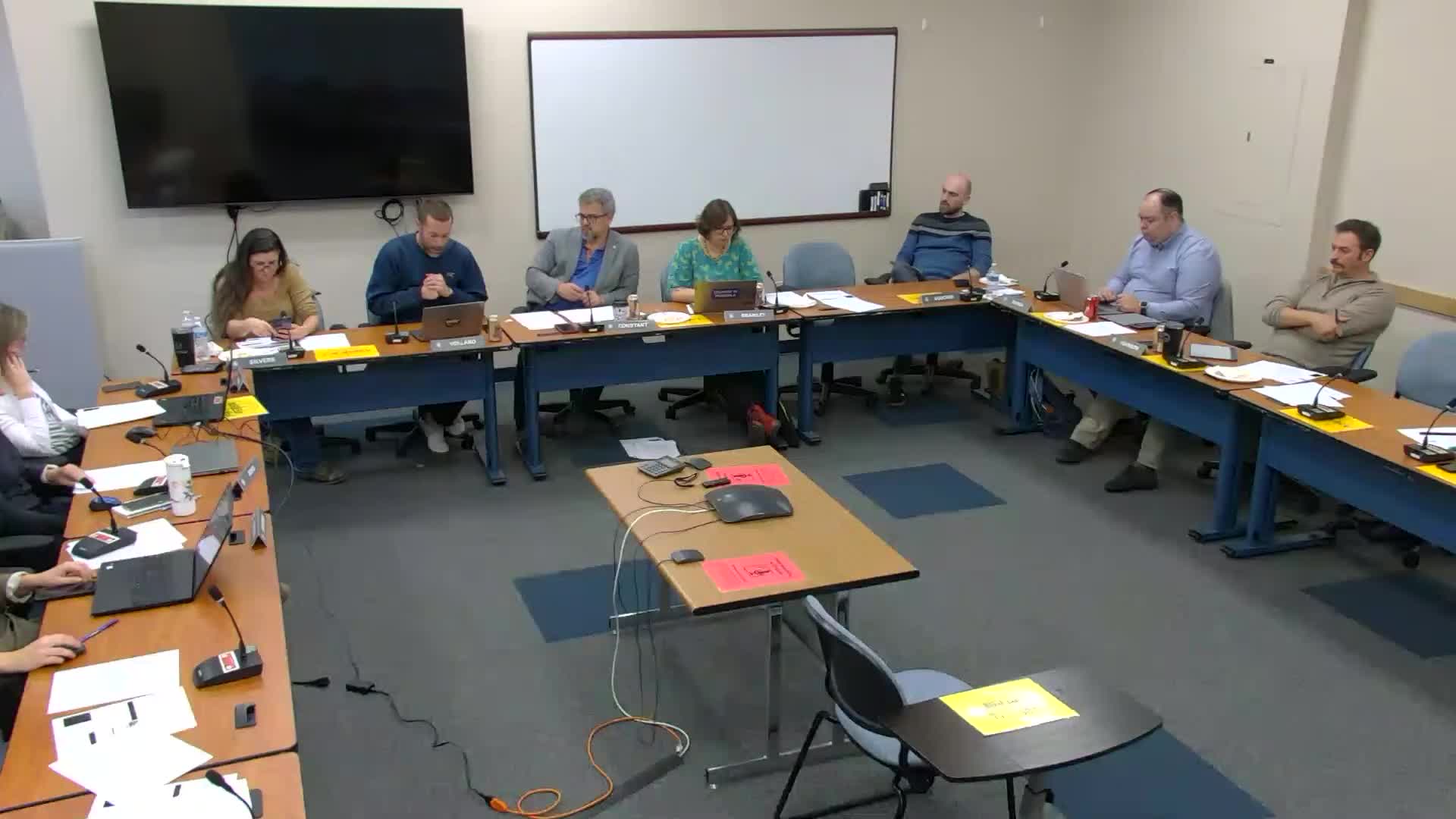 Community Councils Debate Ordinance Resolution At Anchorage Meeting