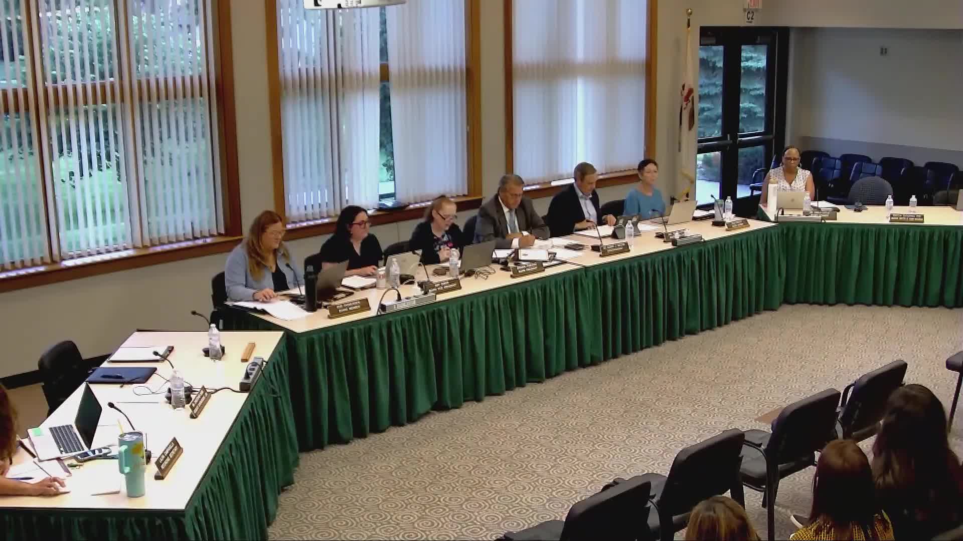 District presents expanded dual-language immersion framework, cites growth and state bill