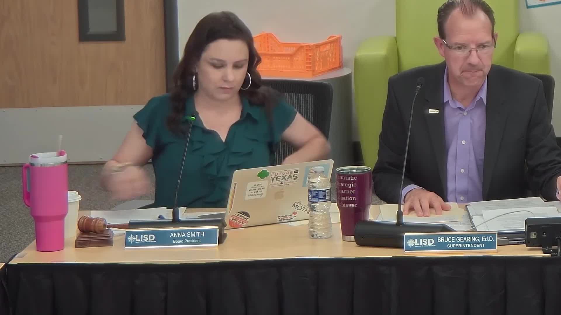 Parents, students and teachers urge Leander ISD to protect programs and keep neighborhood schools open