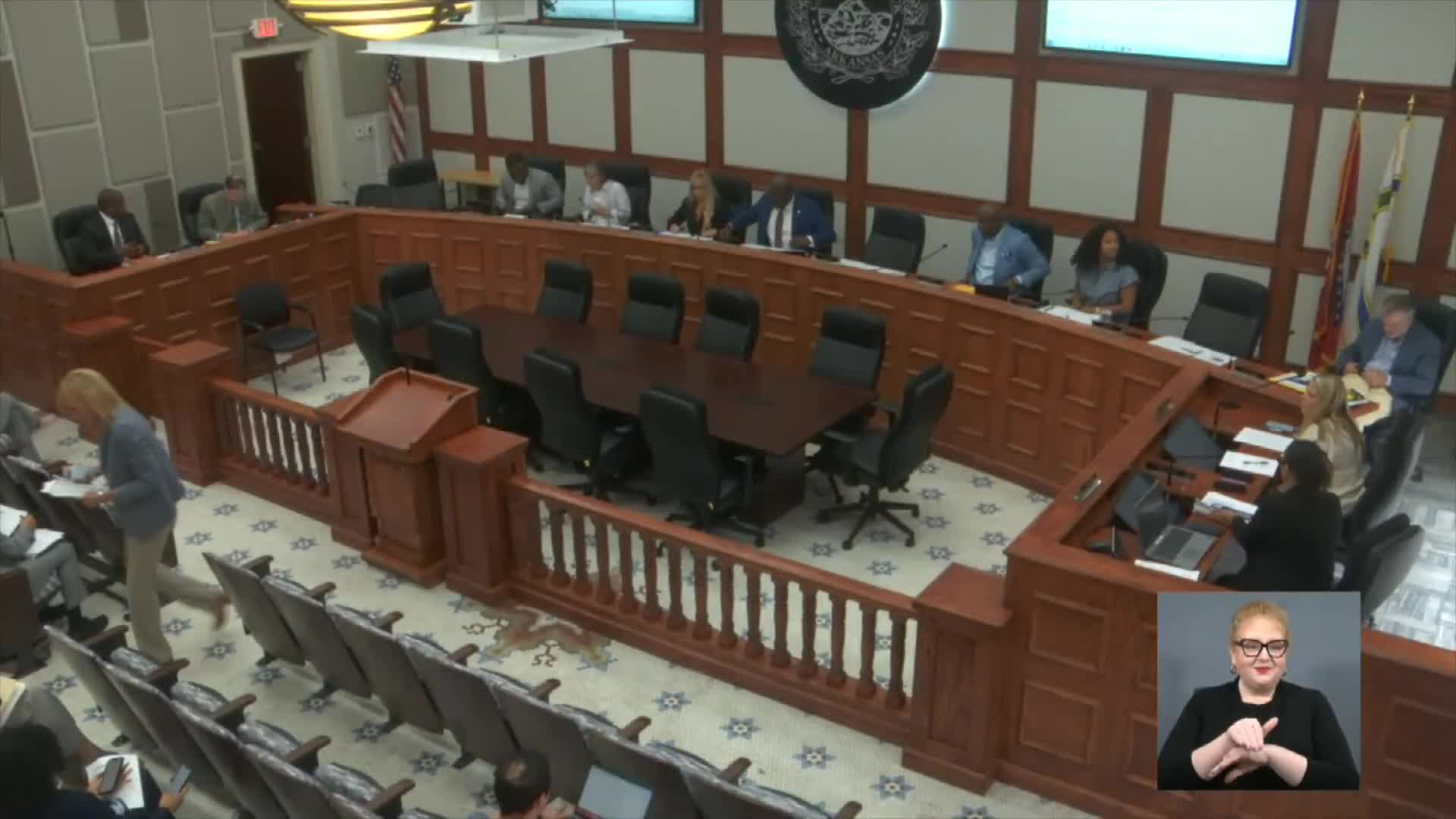 Little Rock police report curfew cut juvenile incidents in entertainment districts; board to reassess before next summer