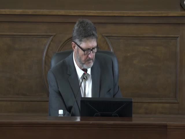 Commissioners lease former wellness clinic site to Mountain Projects for $1 per year