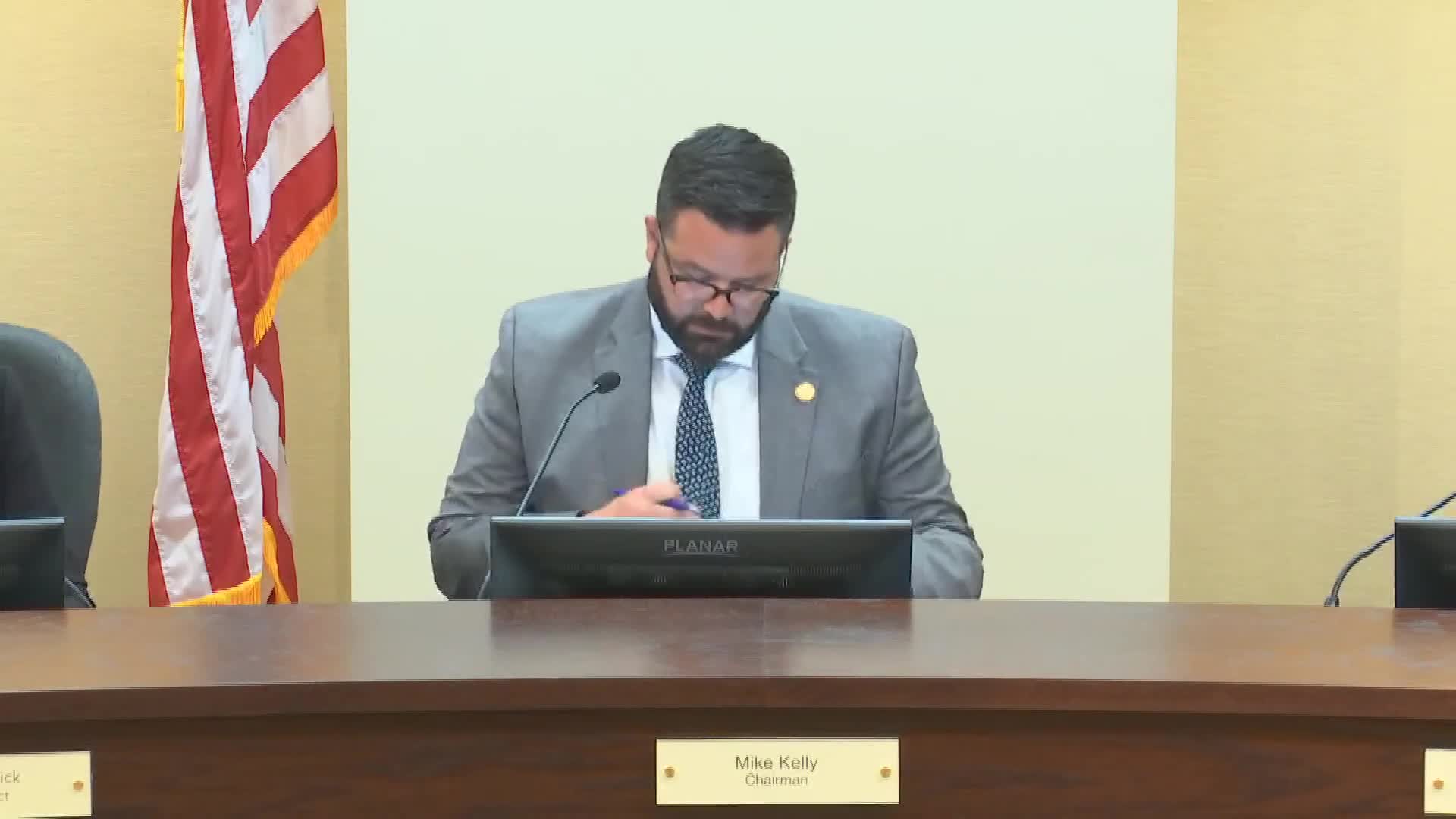 County commissioners approve new employment agreement and 2% raise for county manager