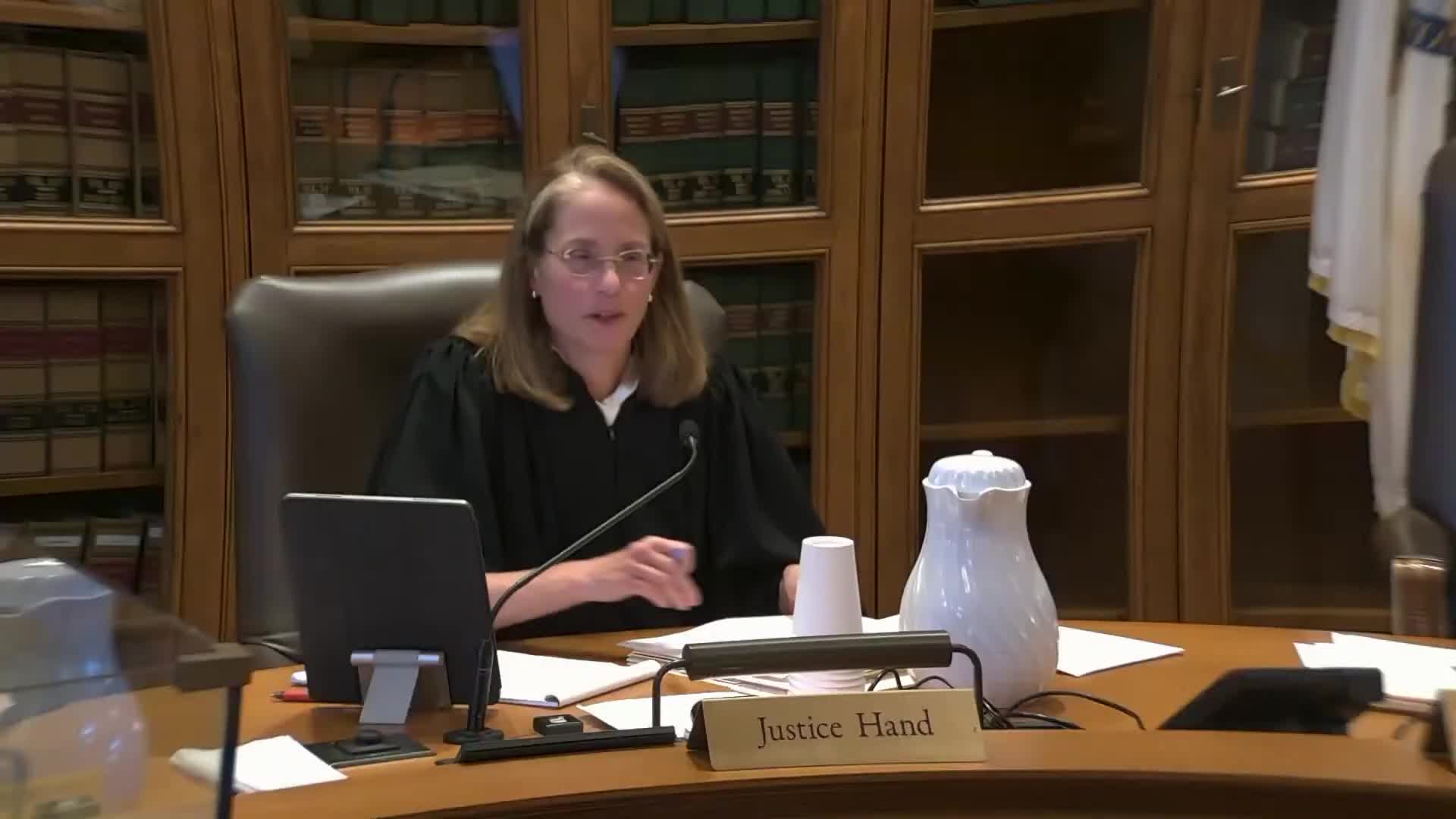 Defense challenges identification and evidence in burglary conviction on appeal