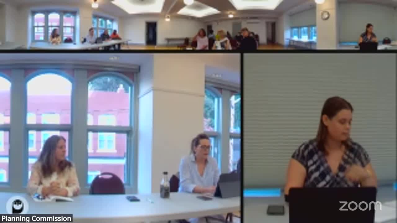 La Conner planning commissioners uphold siding limit, defer final color decision