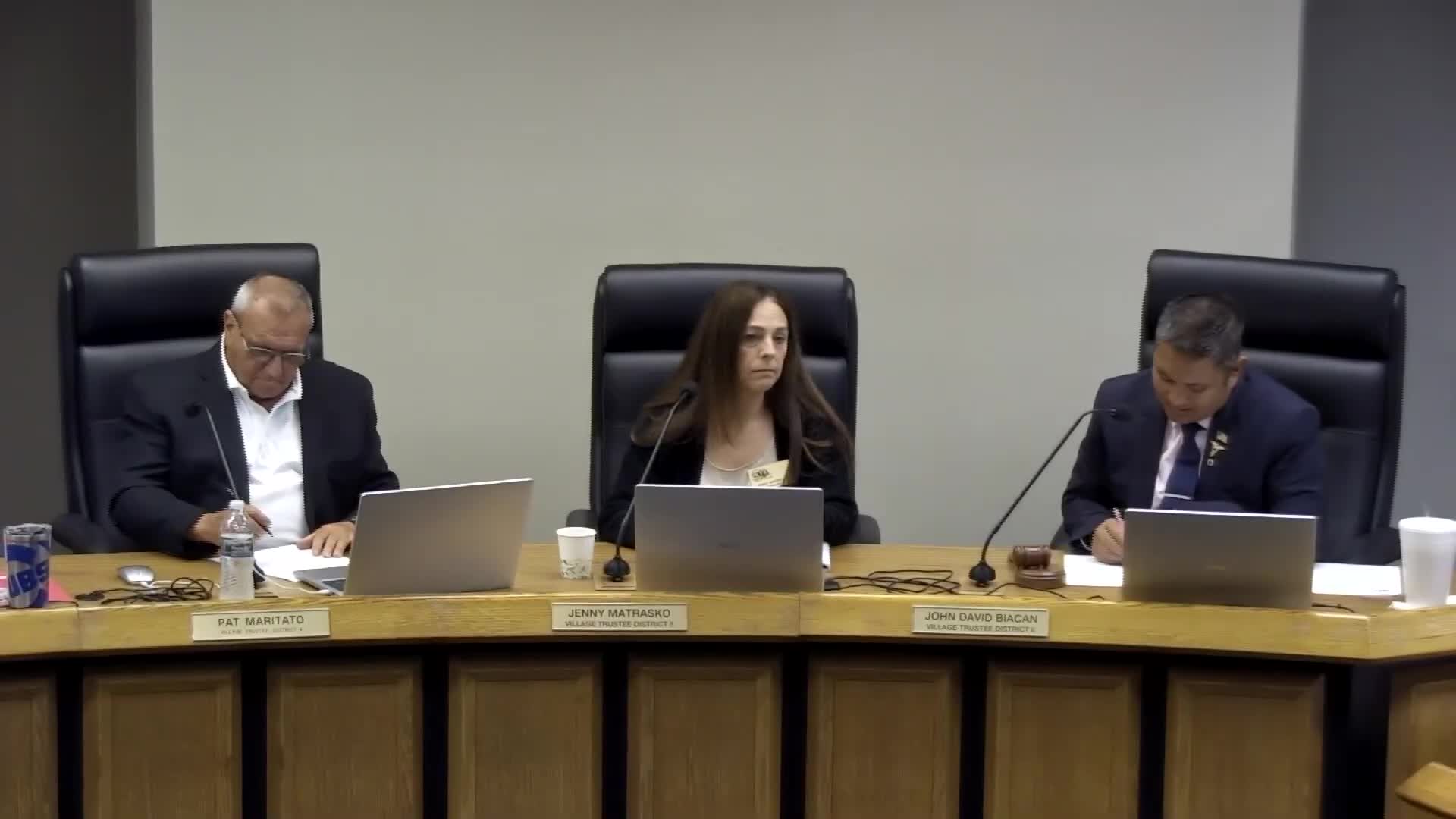 Public Voices Concerns on Political Signage and Contract Discussions in Glendale Heights