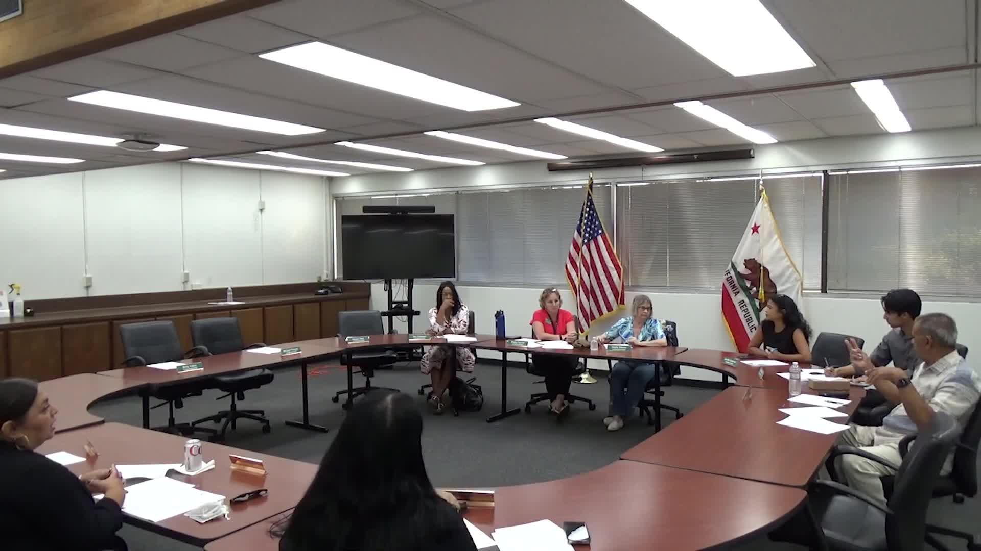 Commission discusses homelessness outreach, considers ad hoc committee to coordinate services