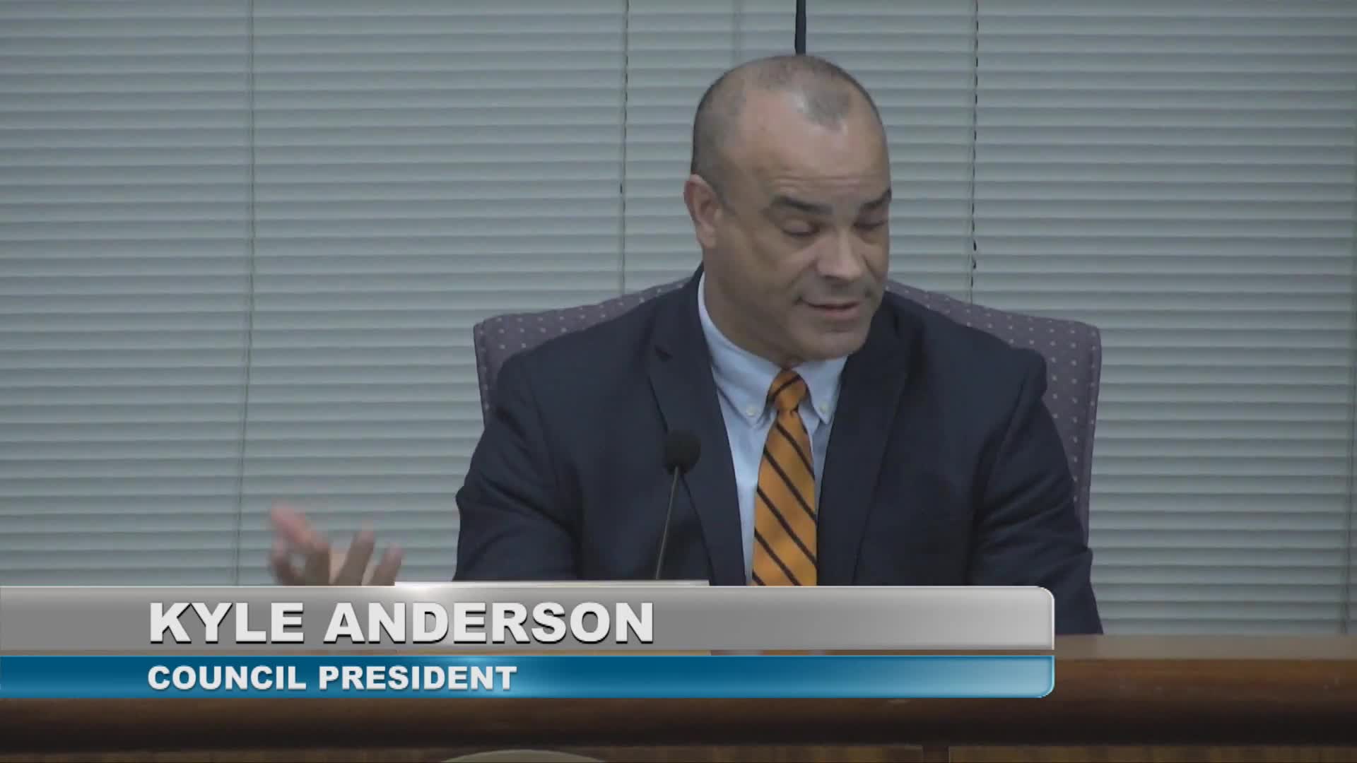 Mayor McCormick praises snow removal team for clearing Colonia streets efficiently