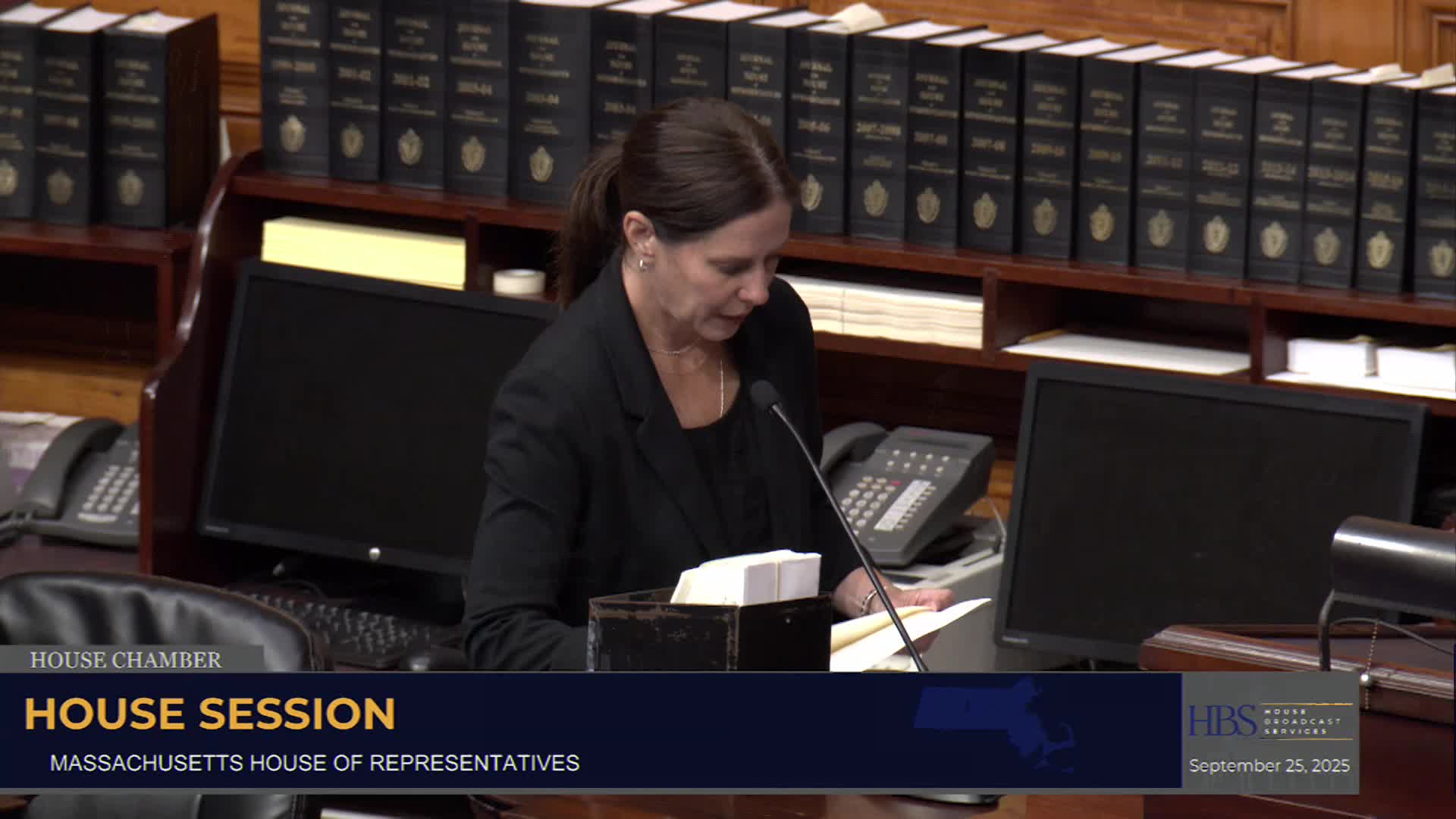 House suspends rules to advance referral on family self‑sufficiency bill, moves multiple local bills to engrossment