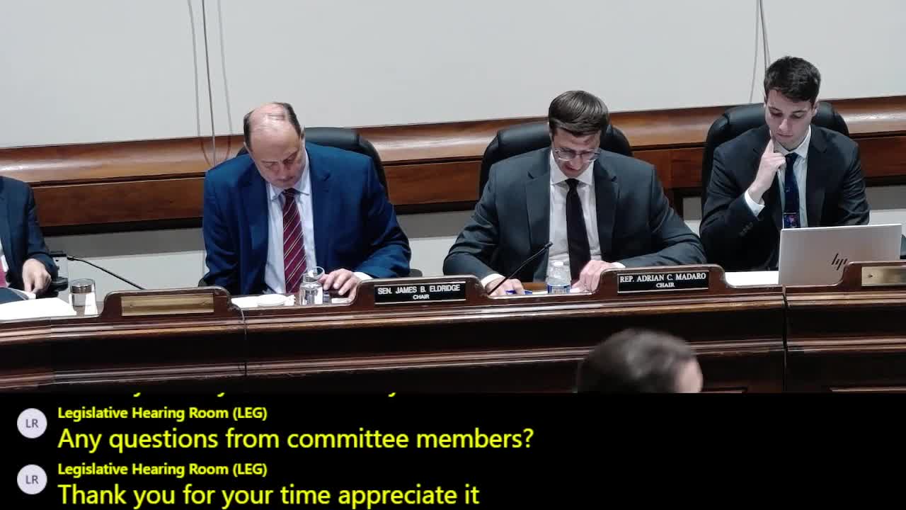 Supporters urge regulated, permit‑based access to psilocybin; advocates cite harm‑reduction and medical uses