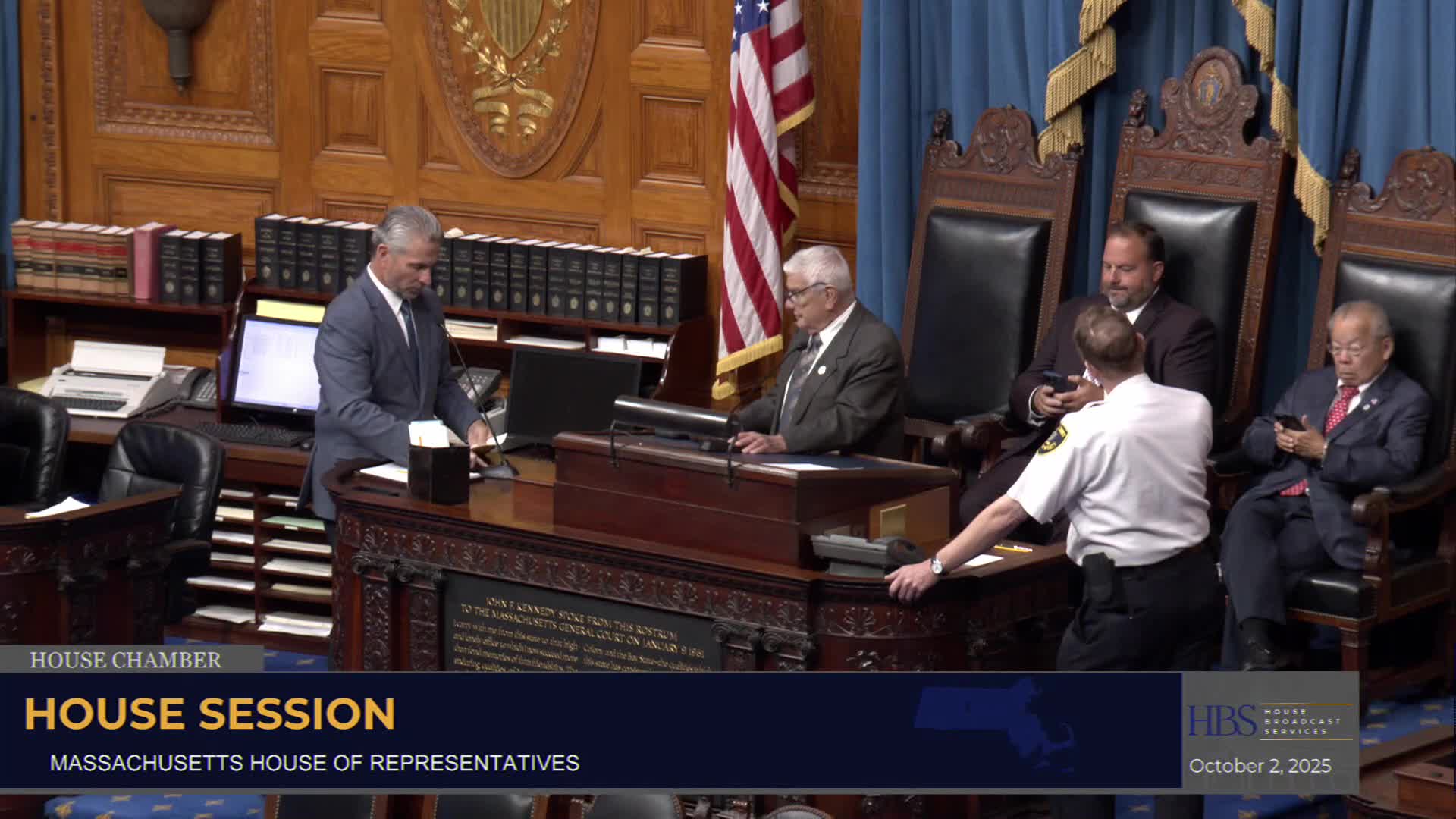 House adopts amendment to strip residency requirement from Ipswich town manager charter