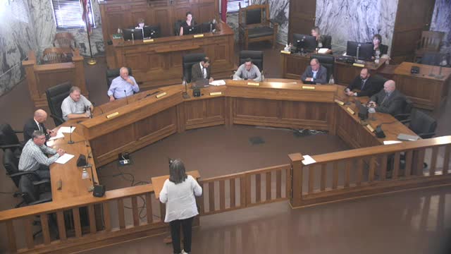 Dory Cox appeals to Arlington City Council for dog rescue extension