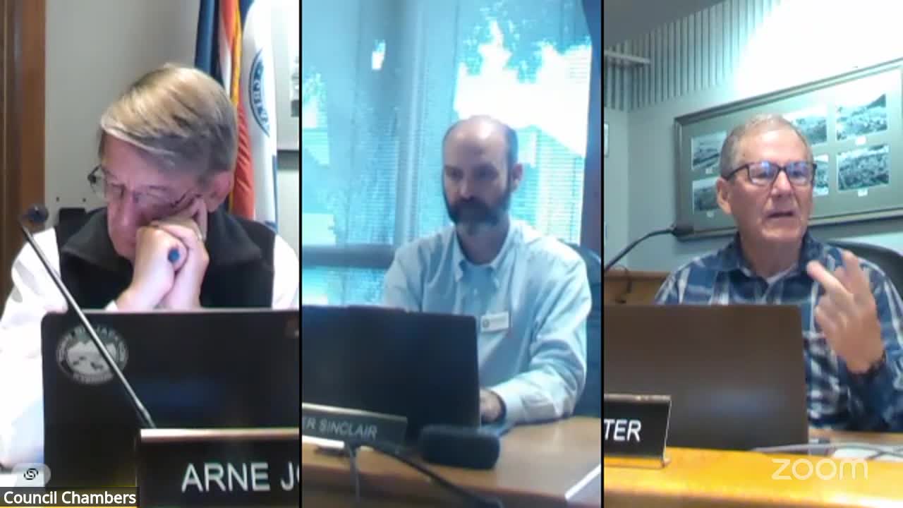 Discussion Focuses on Urgency and Content in Communication Strategy