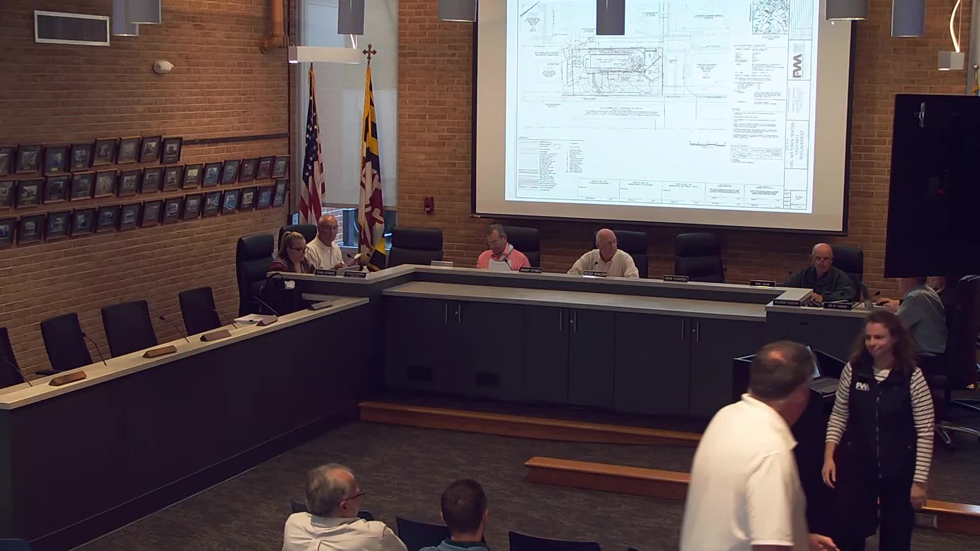 Planning Commission approves Taco Bell site plan, drive‑through and outdoor dining but tables architectural elevations