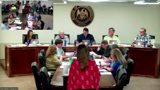 Commissioners approve special-use rezoning for glamping site with health-department and occupancy conditions