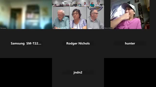 Incubator tenant tells council the city’s lease process and extended power outage hurt business; tenant requests meeting