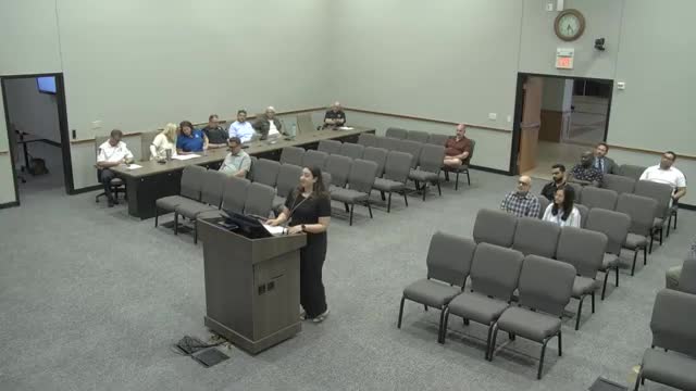 Walton Ridge residents ask Corinth to remove Hayward Apartments barbecue, build privacy fence