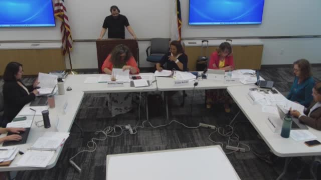 Committee approves Pathway college‑and‑career courses with SHAC requirement and website contingency