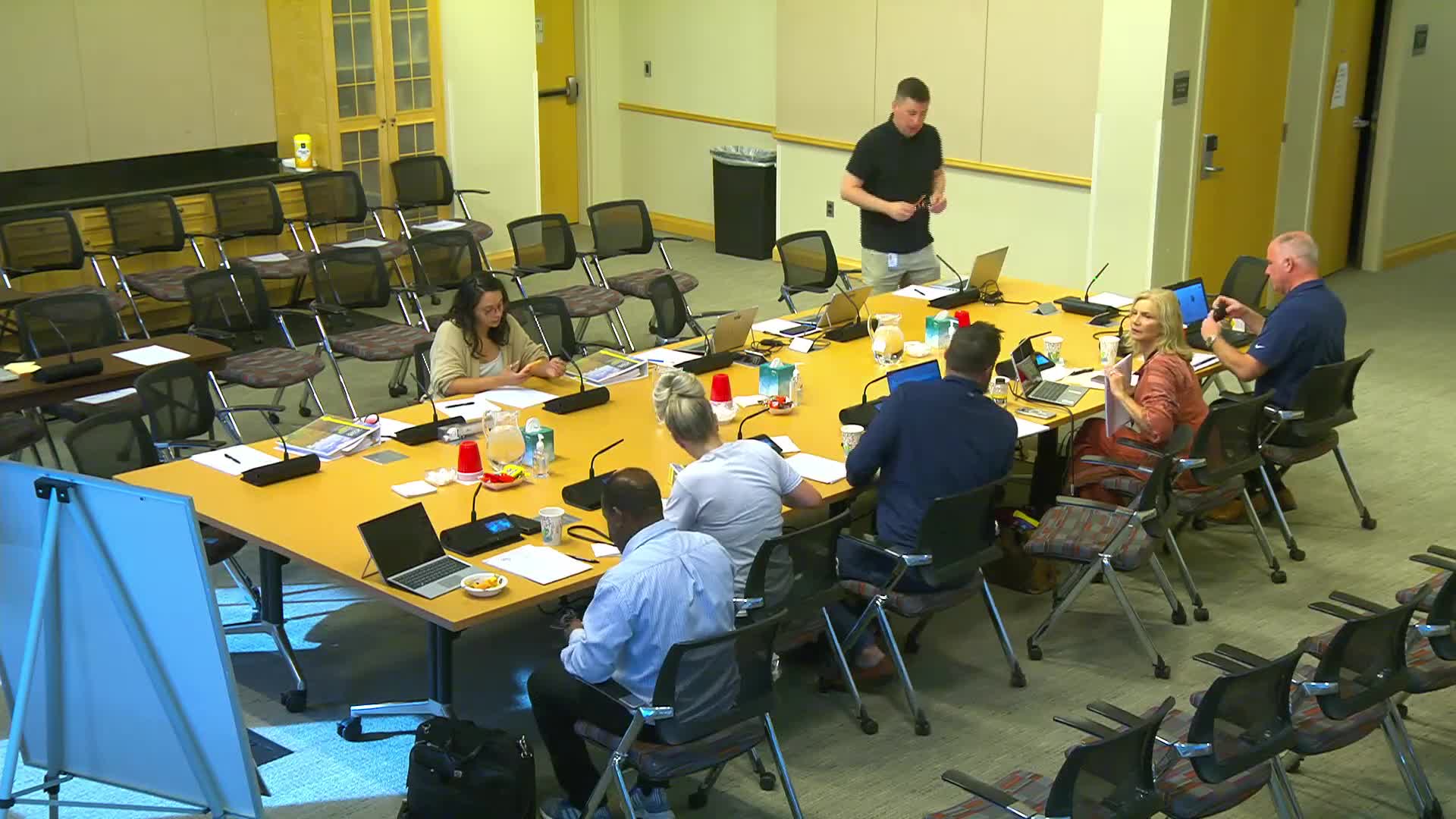 Council Member Kaufman Advocates for Virtual Meetings Amid Ongoing In-Person Debate