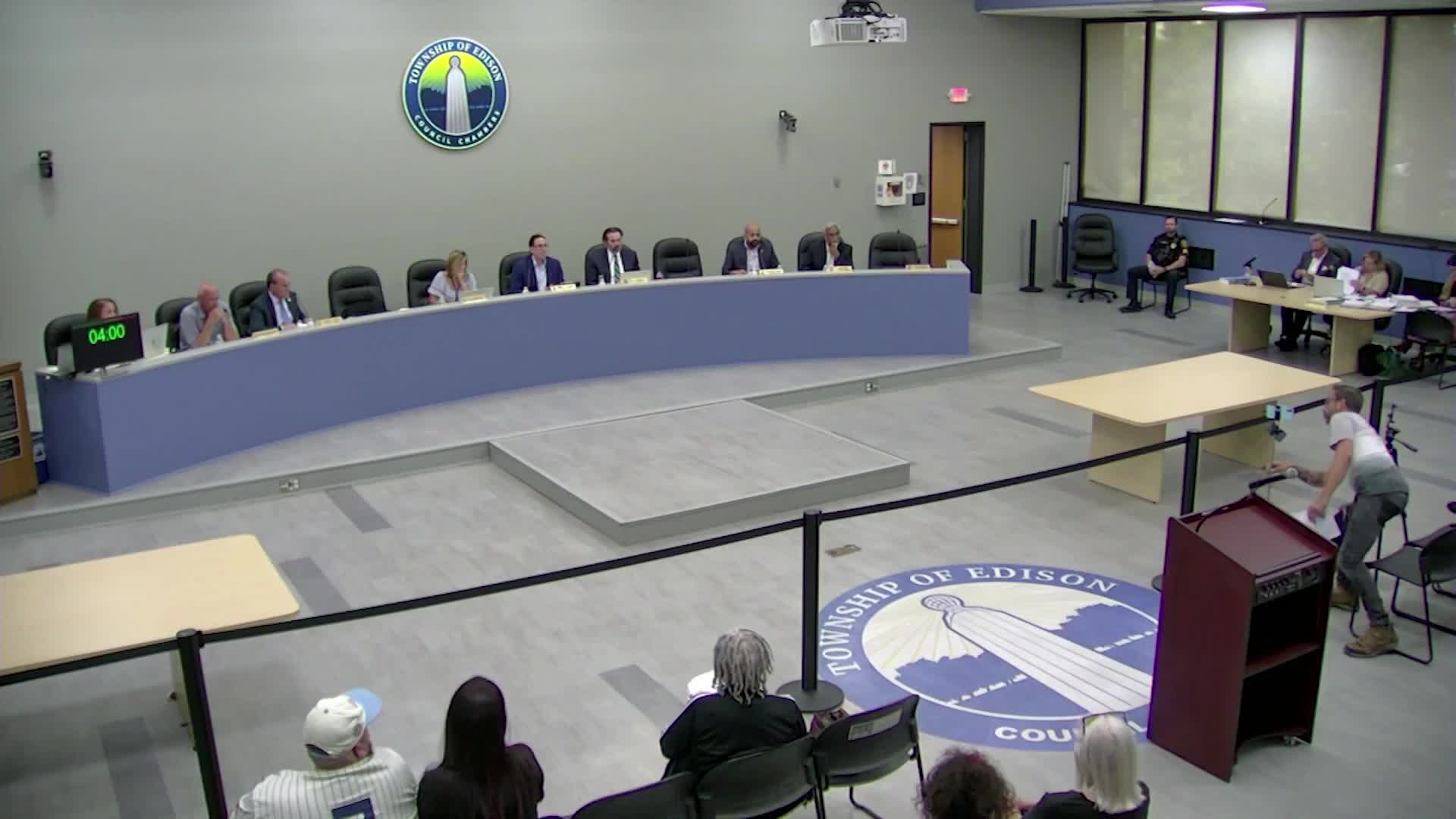 After Large Public Turnout Over ICE Warehouse Raids, Edison Council Votes to Back Immigrant Trust Act