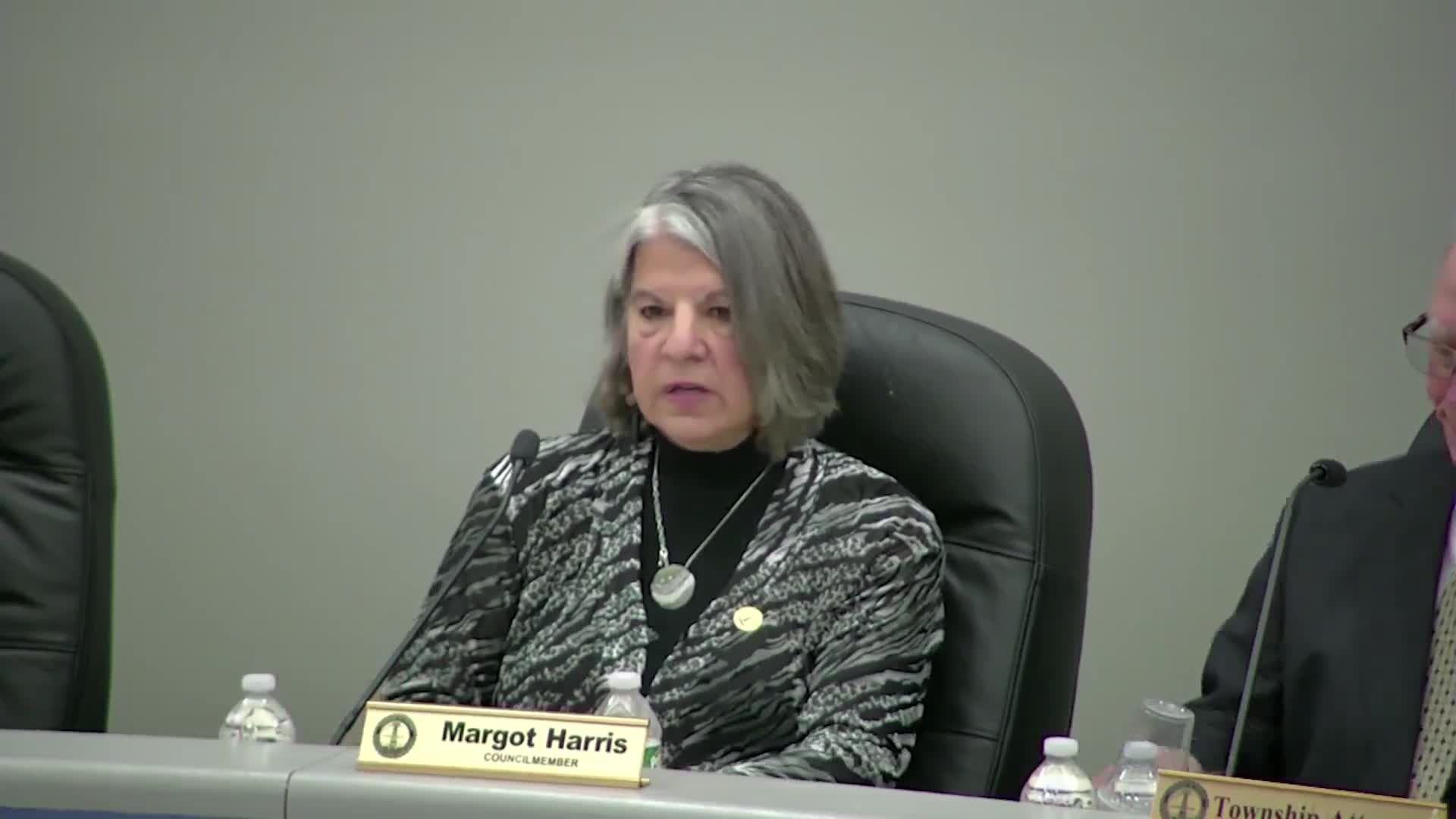 Edison council to revisit public-comment limits after months of debate over 4‑minute rule