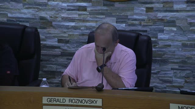 City Council approves volunteer fire department MOU, awards golf-course contract and approves municipal prosecutor; declines appraisal-board nominations