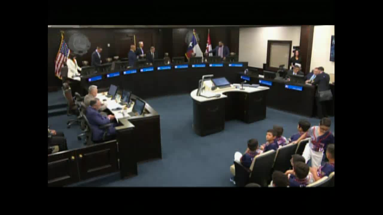 Laredo Council Recognizes Tourism Certification and Honors Local Sports Achievements