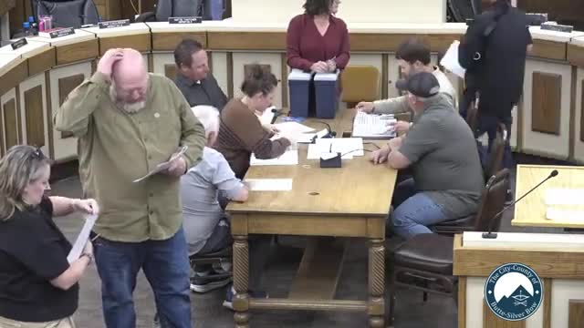 Finance and Budget Committee approves $509,939.30 expenditure list after questions on arbitration fee, jail supplies, fuel and fiber service