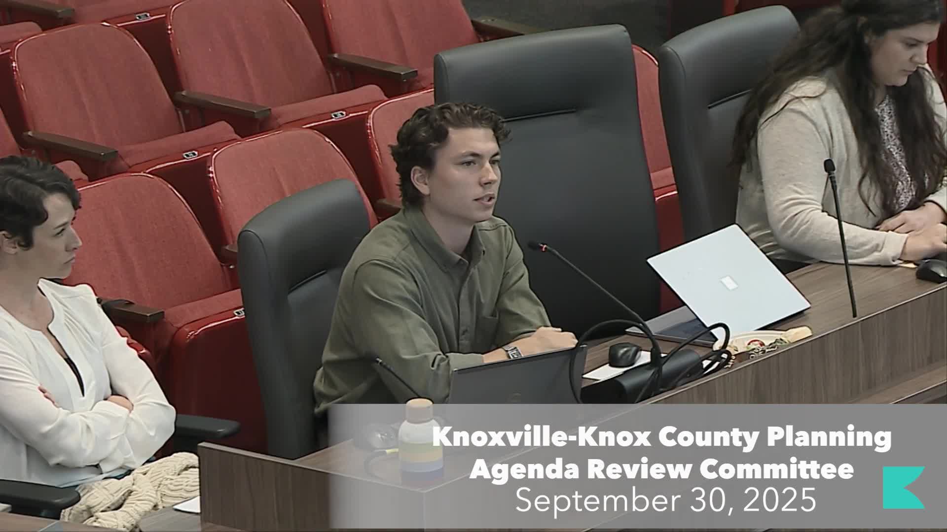 City Council Reviews Rezoning Requests for Bakertown Road and Bill Williams Avenue