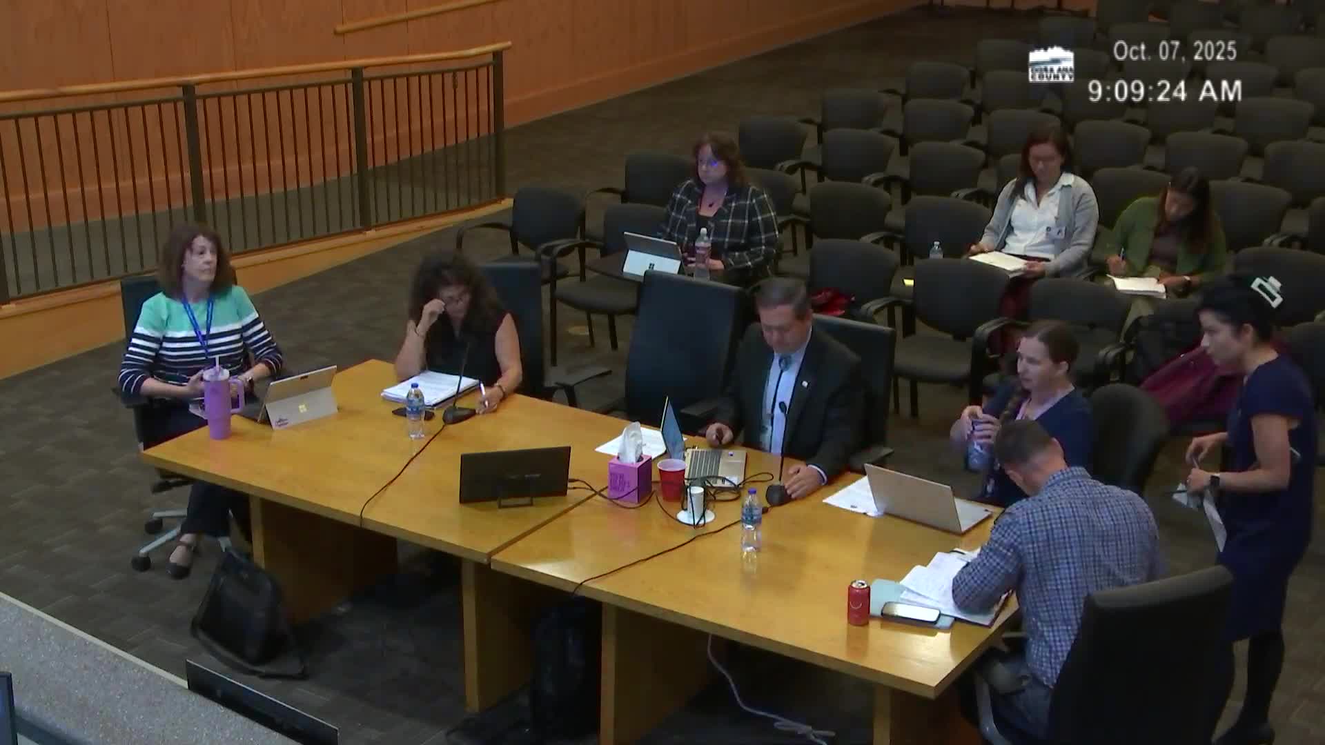 Dona Ana commissioners review public-safety hiring standards, timeline for policy update