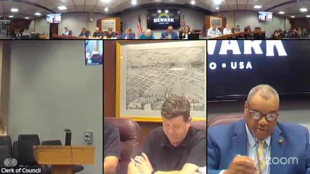 Council approves lease authority and directs management talks for 33 West Main property