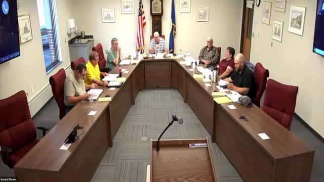 Commission recommends approval of second 300-foot tower near Dakota; applicant says CloudOne will own site