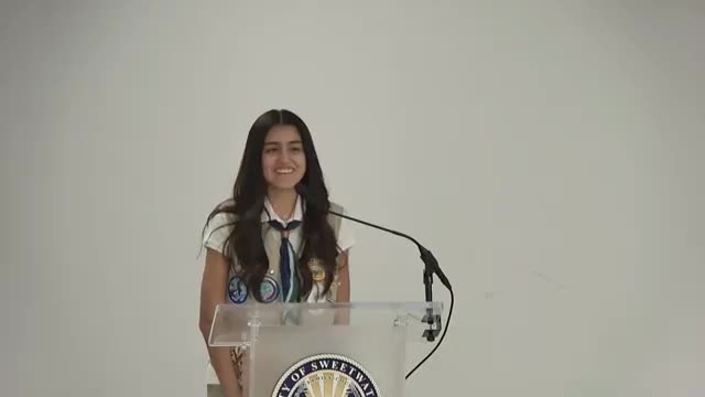 Sweetwater honors Girl Scout who proposed sunscreen dispensers and educational plaques for parks