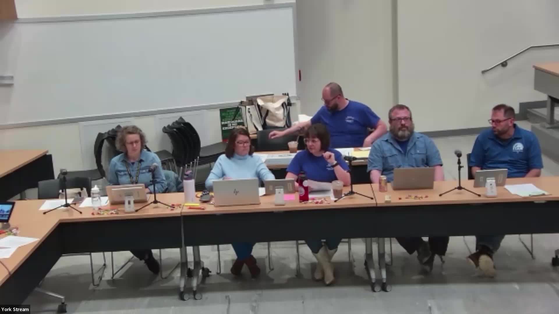 Teachers, district debate ‘step‑in‑lane’ salary plan as negotiators haggle over term and cost