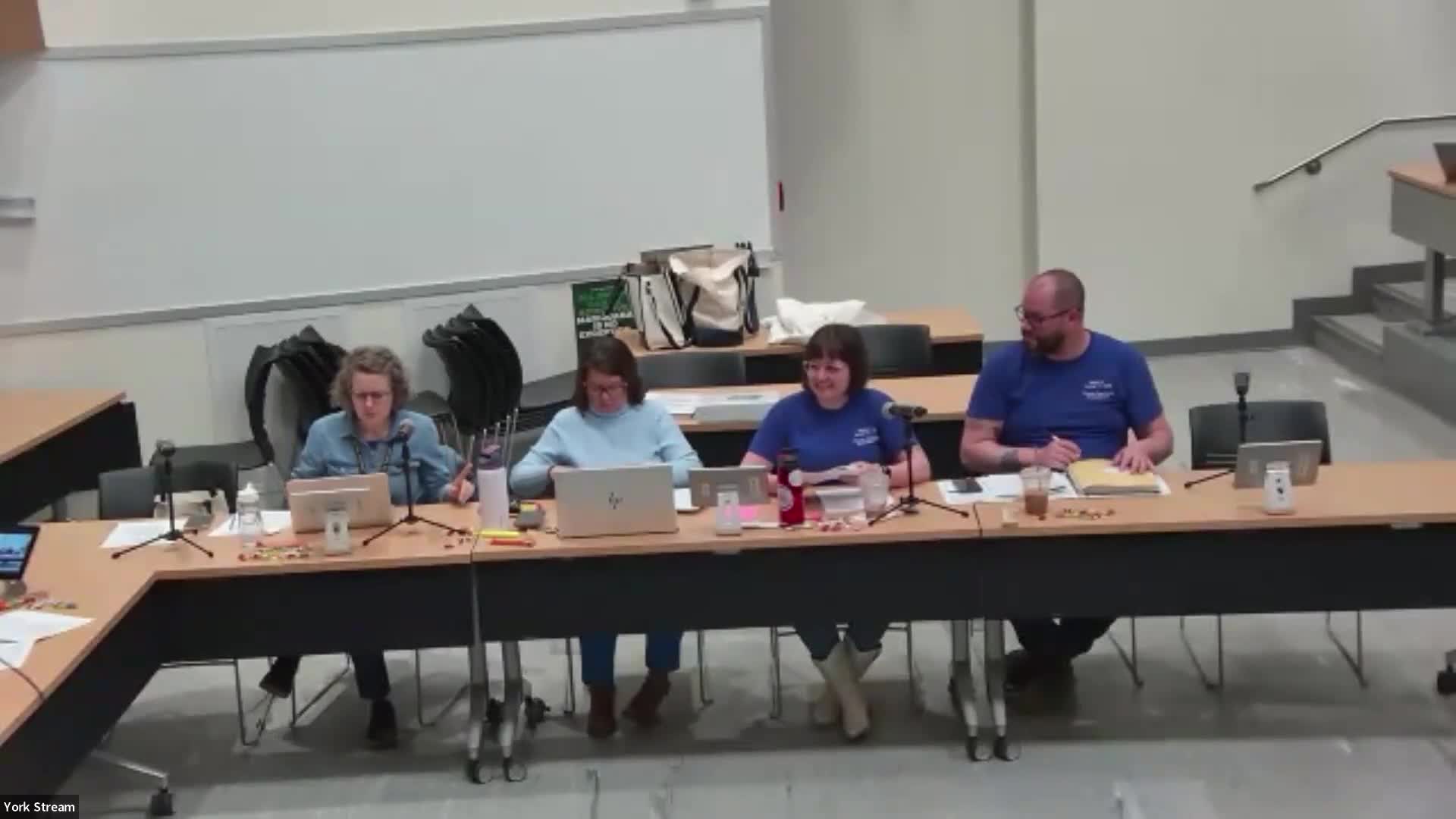 Union presses broad parental‑leave changes, proposes prenatal days and expanded access to sick bank