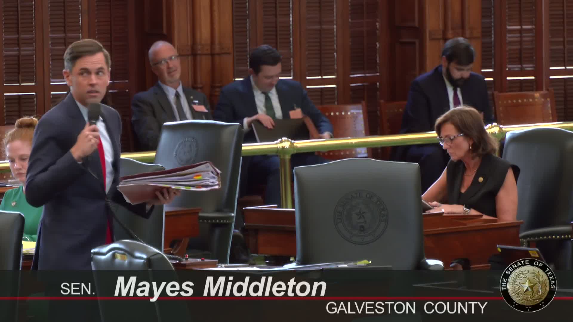 Senate advances Texas Women’s Privacy Act after hours of debate on facilities, shelters and enforcement